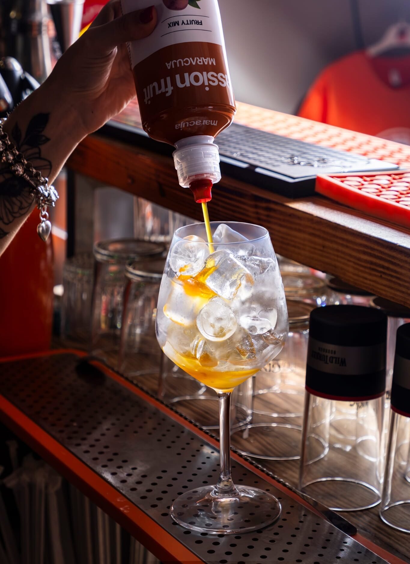 galleria spritz time cagliari aperitivo a cagliari